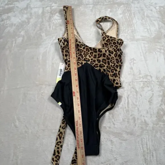 NWT Summersalt The Perfect Wrap One Piece Swimsuit Leopard Black Size 4 - Picture 8 of 8
